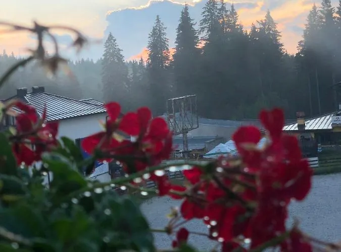 Luxury Studenets * パンポロボ